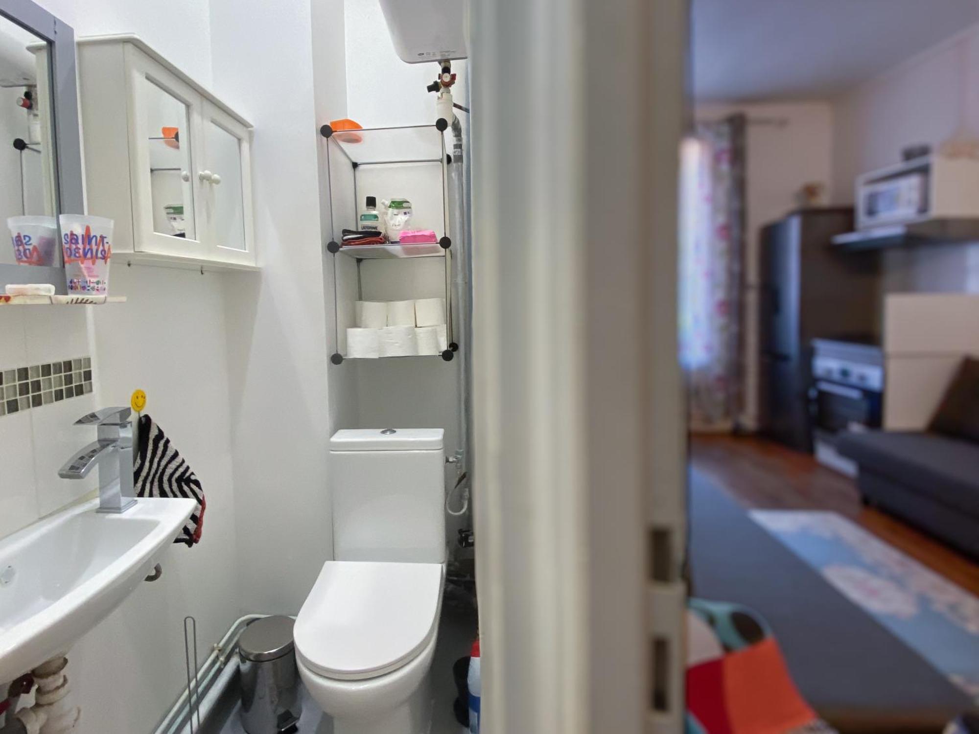 Nice Apartment Ideal To Visit Paris Клиши Екстериор снимка
