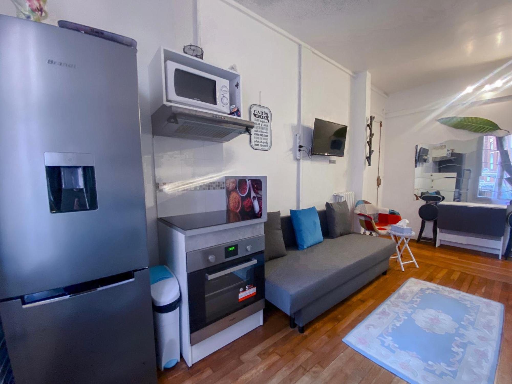 Nice Apartment Ideal To Visit Paris Клиши Екстериор снимка