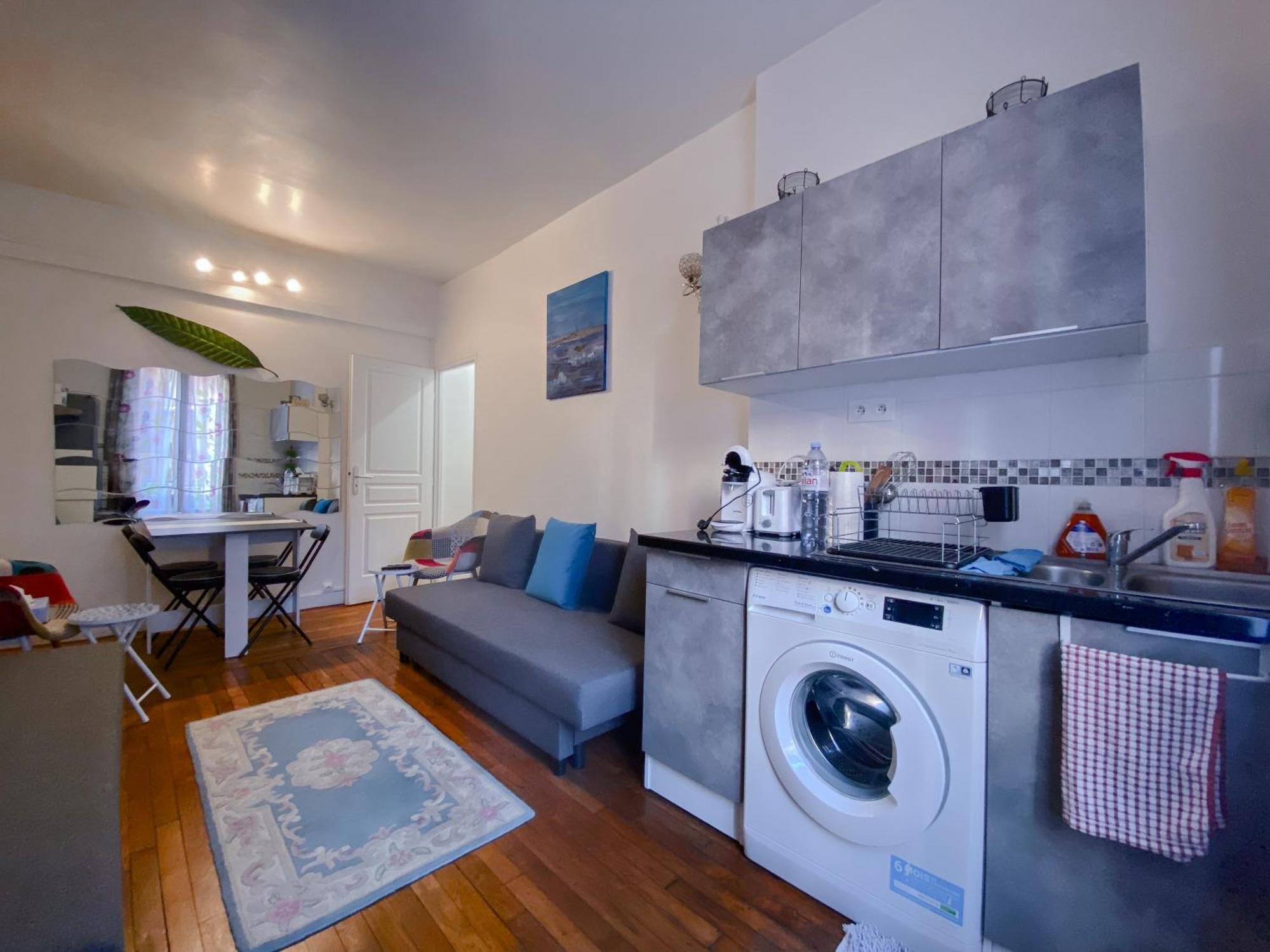 Nice Apartment Ideal To Visit Paris Клиши Екстериор снимка